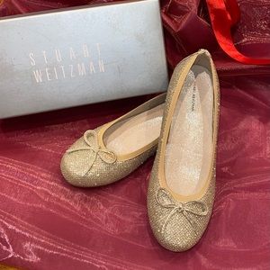 Stuart Weitzman gold ballerina shoes - Girls size 4